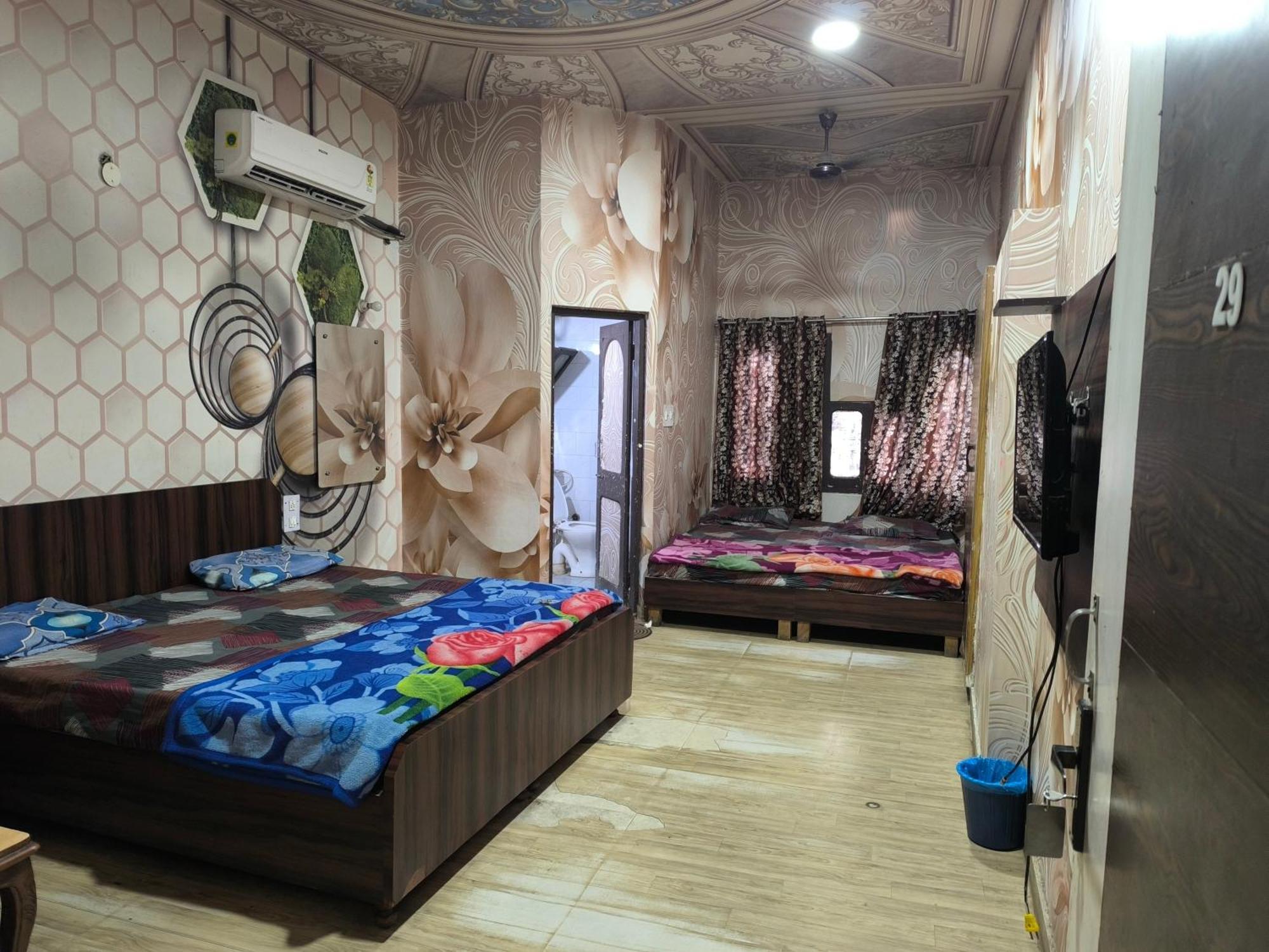 Hotel Jogi Guest House Amritsar Extérieur photo