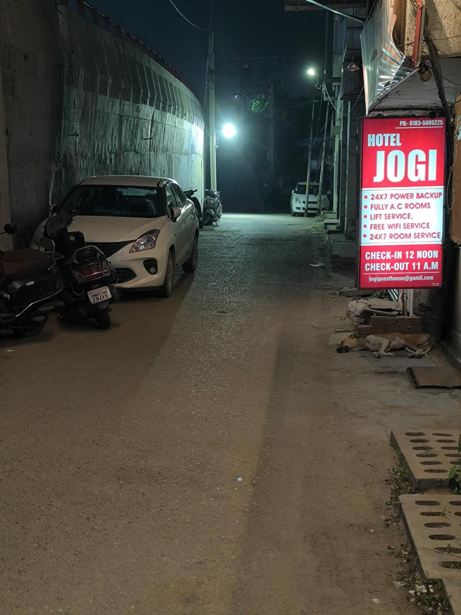Hotel Jogi Guest House Amritsar Extérieur photo